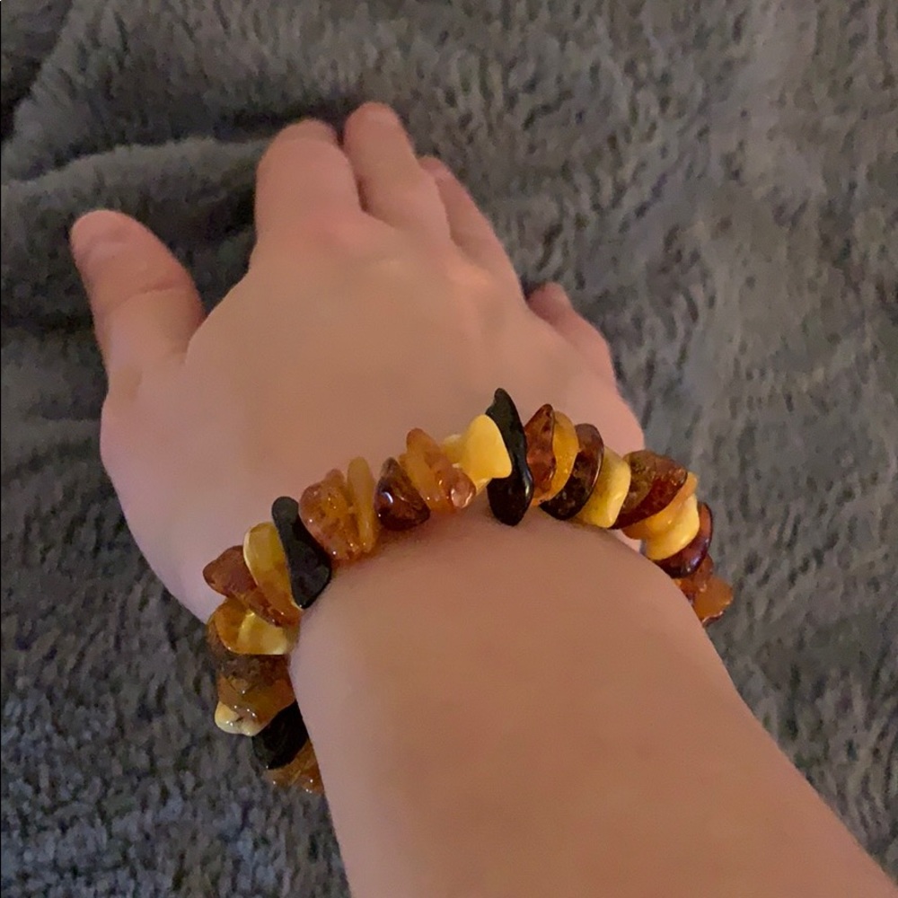 Amber Bracelet - Picture 3 of 3